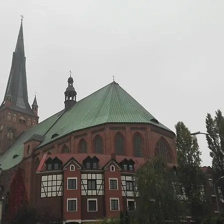 شقة Staromlynska